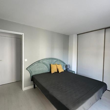 Spacieux Deux Pieces En Front De Mer Pour 4 Personnes Ref Plage 12 Saint-Raphael  Exterior photo